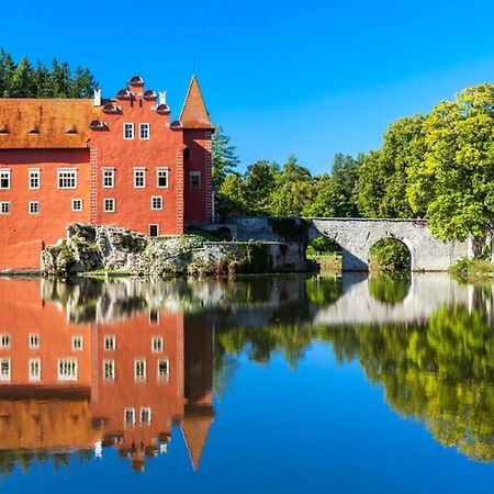 Only Apartments Йиндржихув-Градец Экстерьер фото