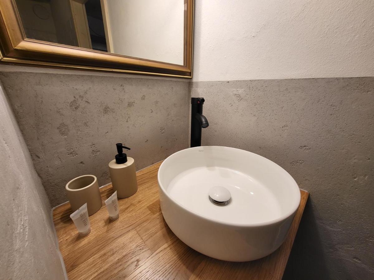Only Apartments Йиндржихув-Градец Экстерьер фото