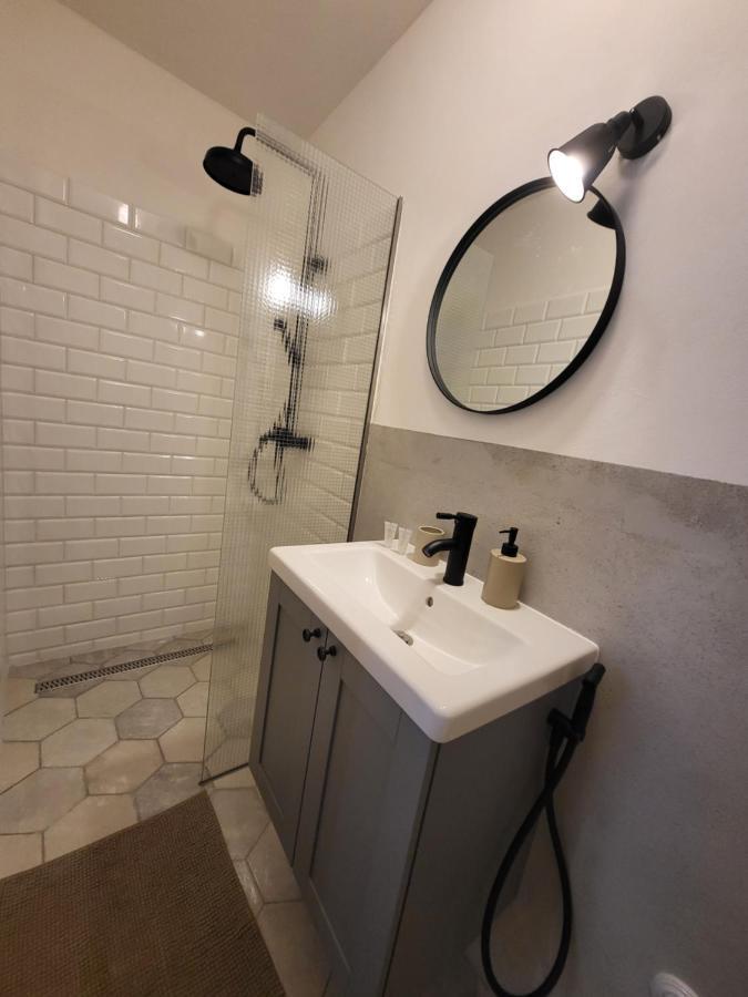 Only Apartments Йиндржихув-Градец Экстерьер фото